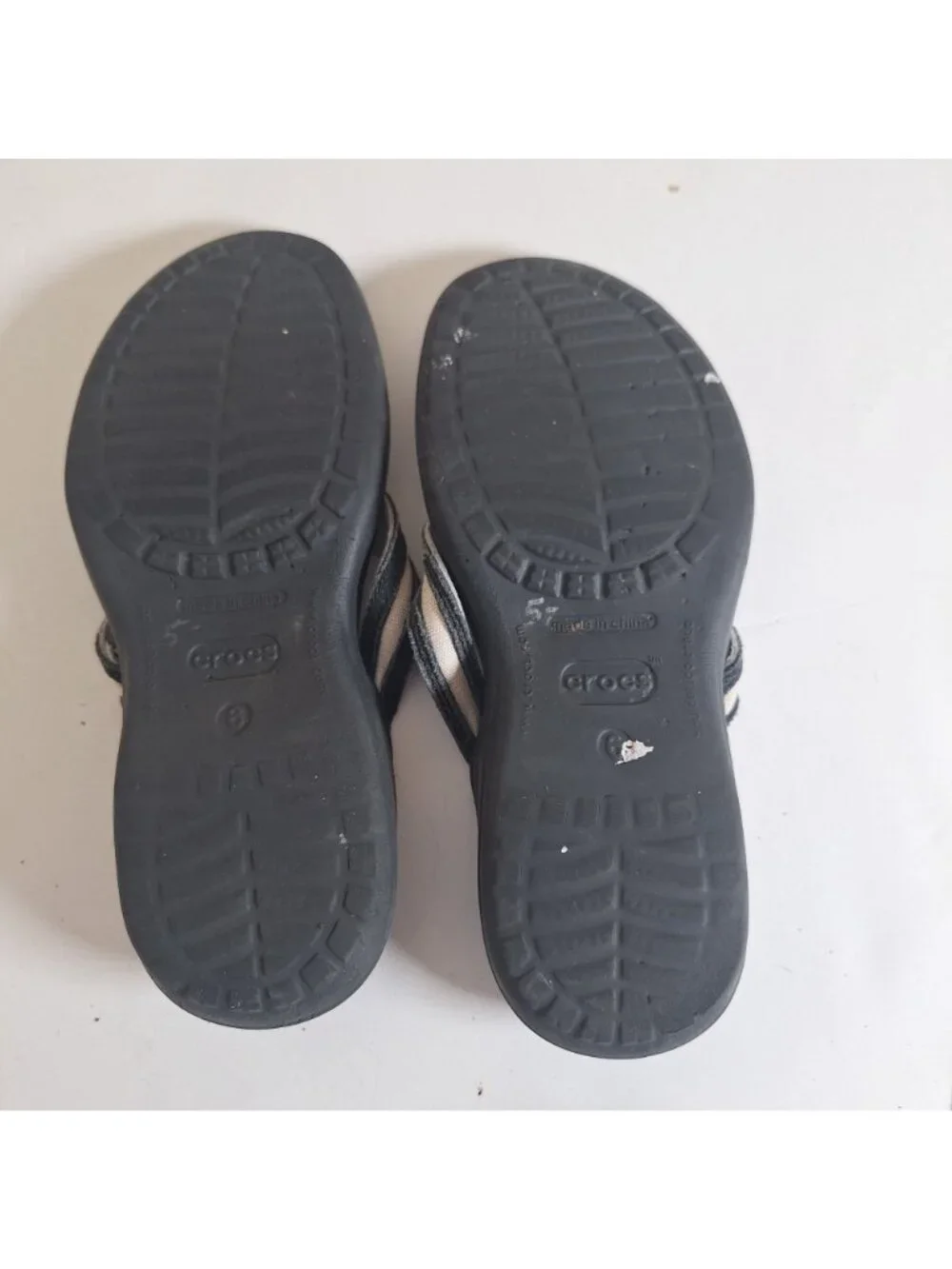 Crocs Thong Flip Flops size 6 - Picture 5 of 5